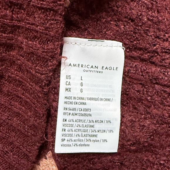 American Eagle Outfitters V-Neck striped sweater - Picture 8 of 9